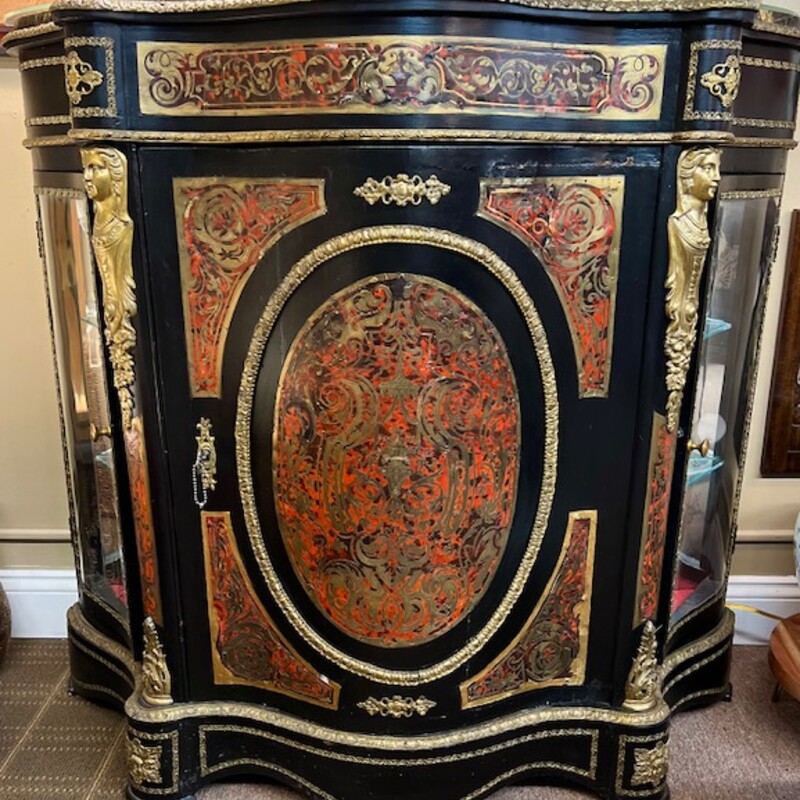 Vintage French Napoleon III Boulle Console
Black Rust Gold with Curved Glass Doors
Removable Glass Top
Size: 43x17x41H