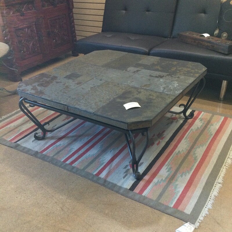 Coffe Table 40x40, None, Size: M4127

17H X 40L X 40W

FOR IN-STORE OR PHONE PURCHASE ONLY
LOCAL DELIVERY AVAILABLE $50 MINIMUM