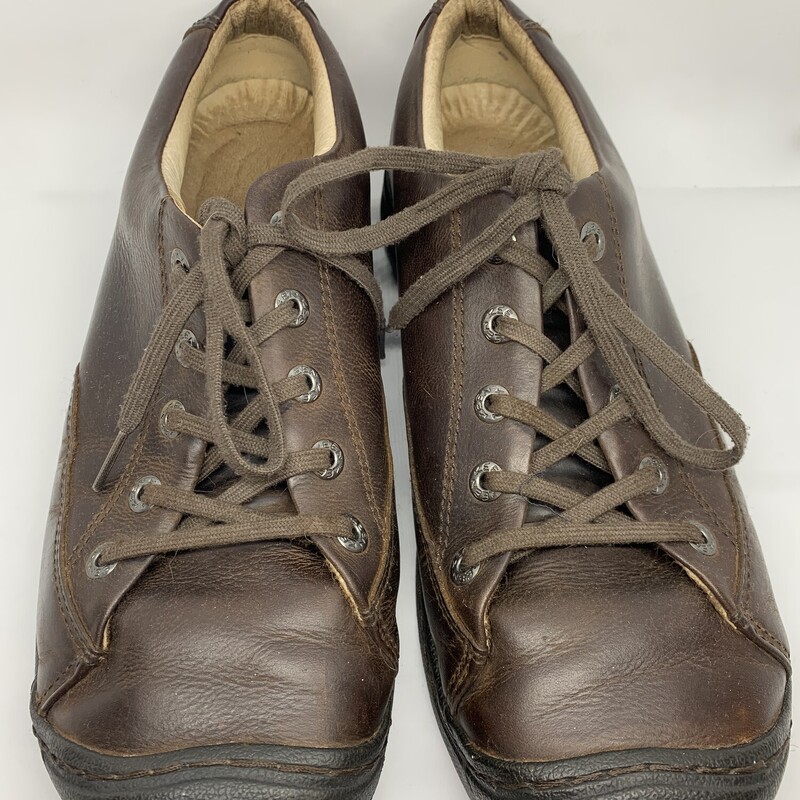 Keen Leather Shoes, Brown, Size: 11MENS<br />
All Sales Are Final<br />
No Returns<br />
Pick Up In Store Within 7 Days Of Purchase<br />
or<br />
Have It Shipped<br />
<br />
Thanks for Shopping With Us :-)