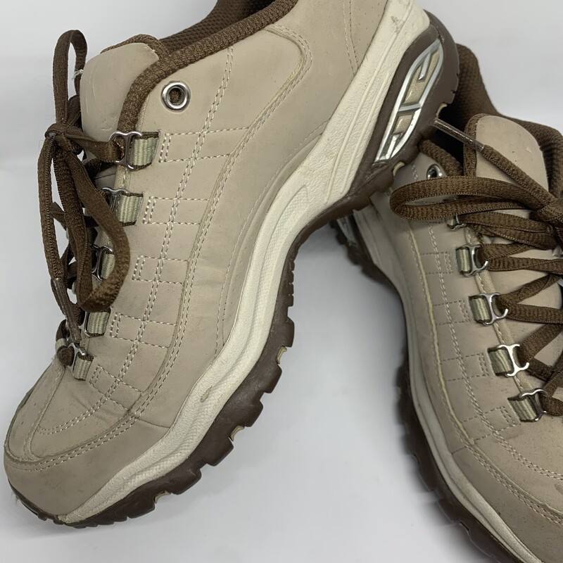 Skechers Hikers, TanBrow, Size: 6.5<br />
All Sales Are Final<br />
No Returns<br />
Pick Up In Store Within 7 Days Of Purchase<br />
or<br />
Have It Shipped<br />
<br />
Thanks for Shopping With Us :-)