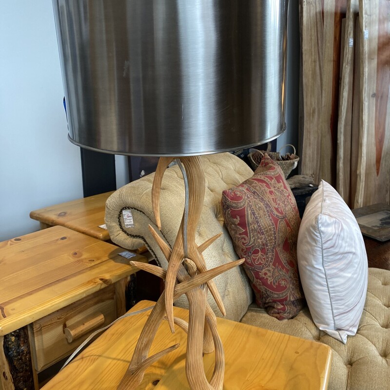Wood Antler Lamp

Size: 21Hx15W