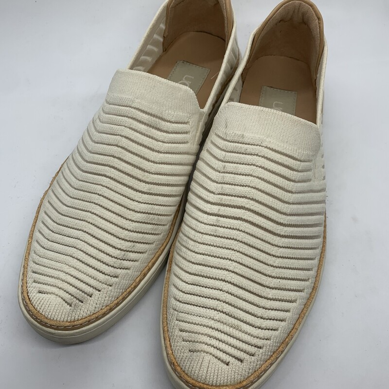 UGG Slip On Shoes, Off Whit, Size: 8<br />
All Sales Are Final<br />
No Returns<br />
Pick Up In Store Within 7 Days<br />
or<br />
Have It Shipped<br />
<br />
Thanks for Shopping With Us:)