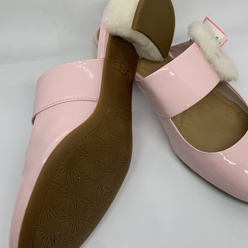 Ugg Mary Jane Slip-ons, Pink, Size: 8<br />
All Sales Are Final<br />
No Returns<br />
Pick Up In Store Within 7 Days<br />
or<br />
Have It Shipped<br />
<br />
Thanks for Shopping With Us:)