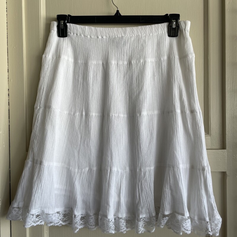 Nwt Raviya Skirt, White, Size: Med<br />
New With Tags<br />
all sales final<br />
shipping available<br />
free in store pick up within 7 days of purchase