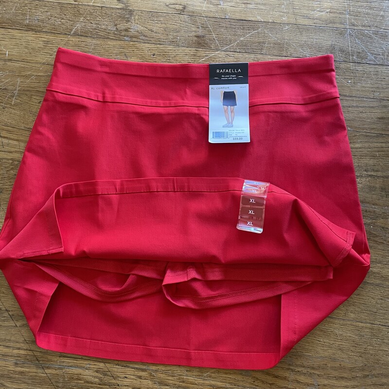 Nwt Rafaella Skort, Red, Size: Xl<br />
New with tags<br />
all sales final<br />
shipping available<br />
free in store pick up within 7 days of purchase