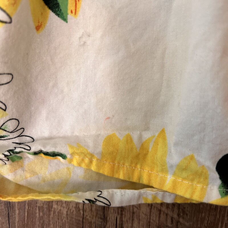 Sunflower Woven Cotton, White, Size: 3 Toddler<br />
100% cotton