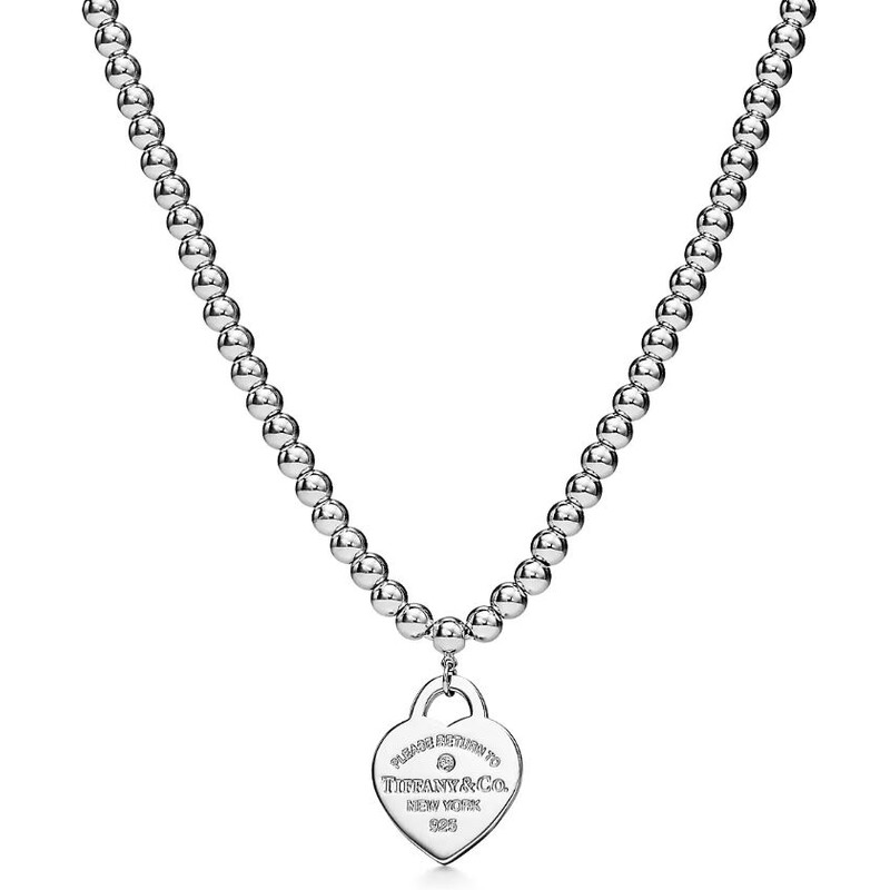 925 Tiffany Heart Tag Bead Necklace
Silver Size: 18L
Retails: $850
Original box & bag included