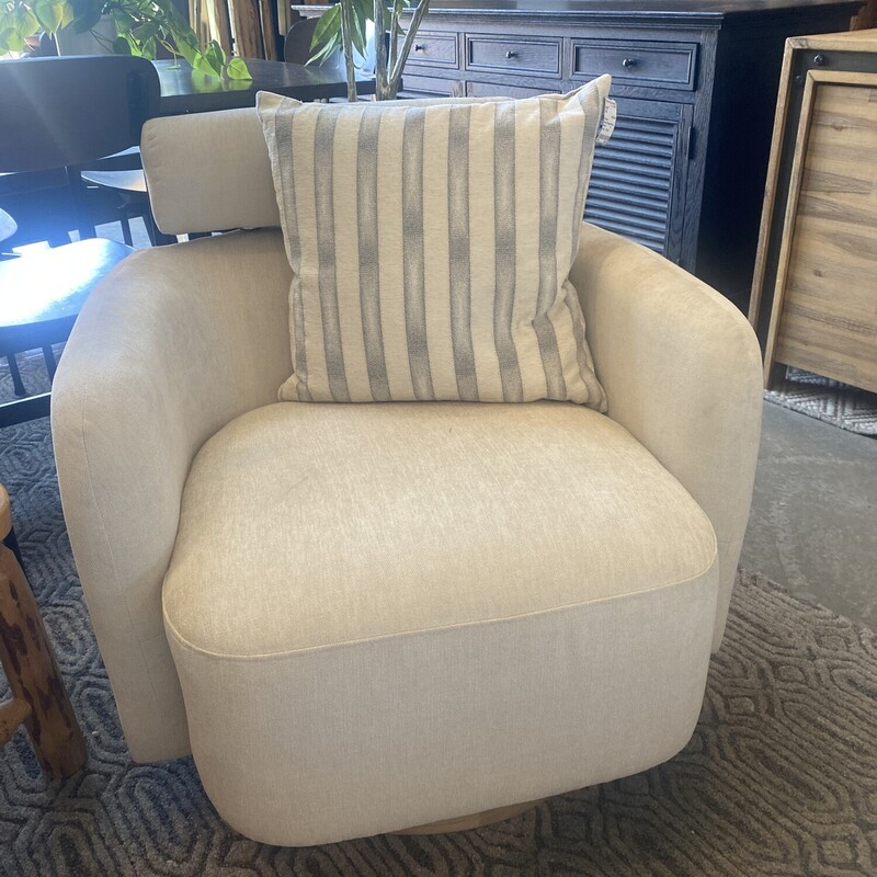 Upholstered Swivel Chair

Size: 28Wx25Dx29H