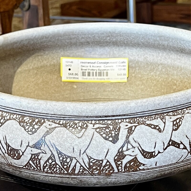 Bowl Pottery Egyptian Vintage
Size: 11Rx6H