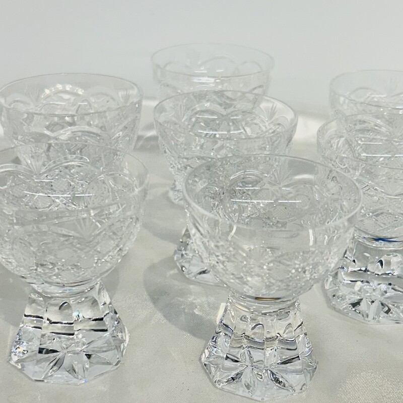 Set of 7 Vintage Glass Egg Cups
Clear
Size: 2.25 x2.75 H