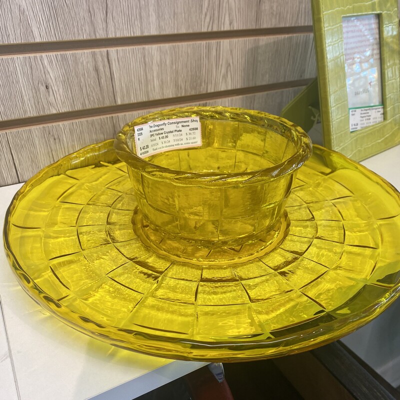 2PC Yellow Crystal Plate/
