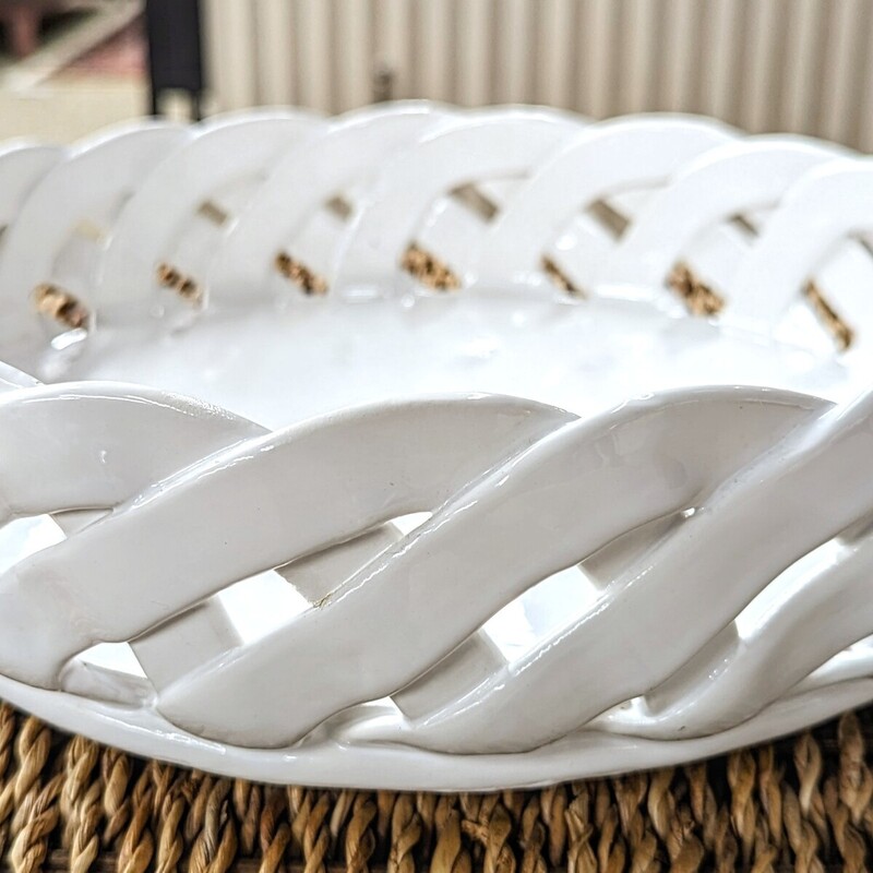 Keramos Ceramic Woven Dish
White
Size: 11Dix3H