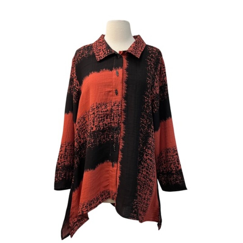Habitat Abstract Tunic<br />
Wearable Art!<br />
Colors: Rust and Black<br />
Size: Large