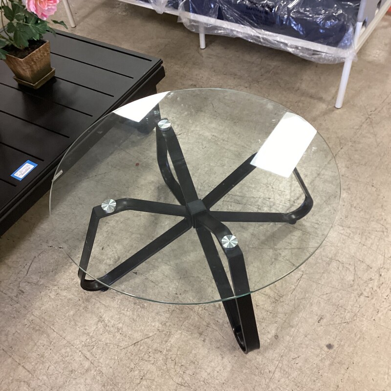Round Glass Coffee Table, Blk, Metal
32 in rd x 15 in t