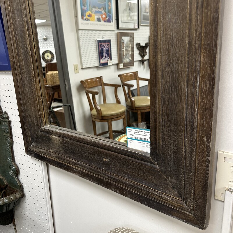 Distressed Wood Mirror<br />
Size: 36x29
