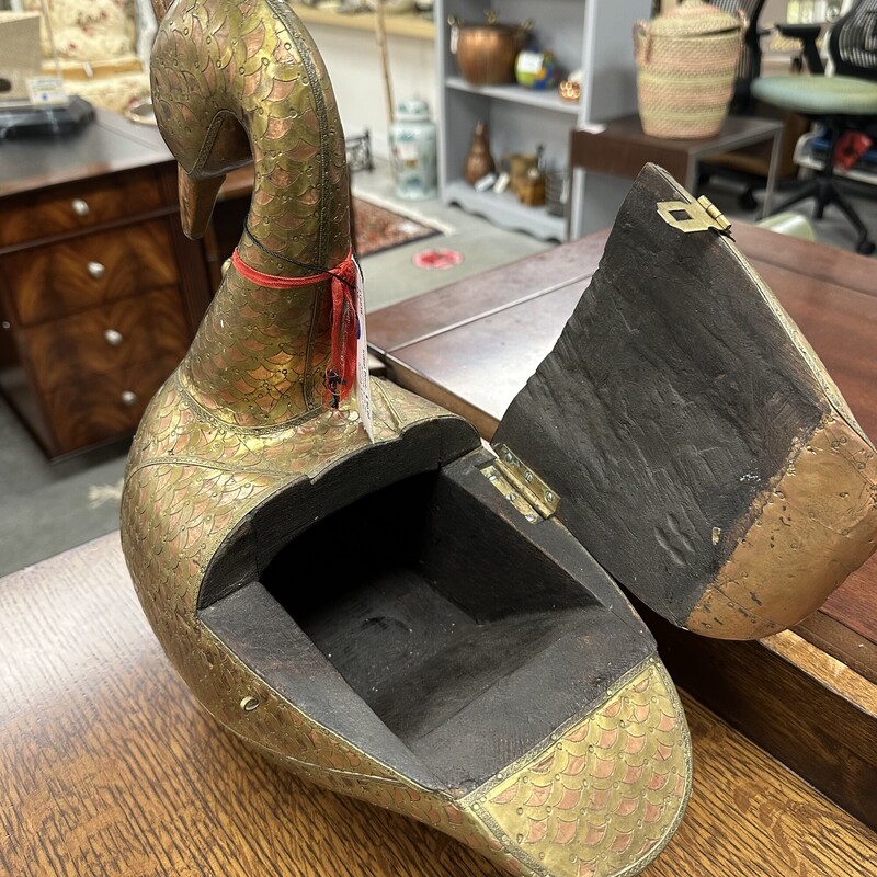 Vintage Metalwork Goose Box, Copper & Brass<br />
Size: 15H