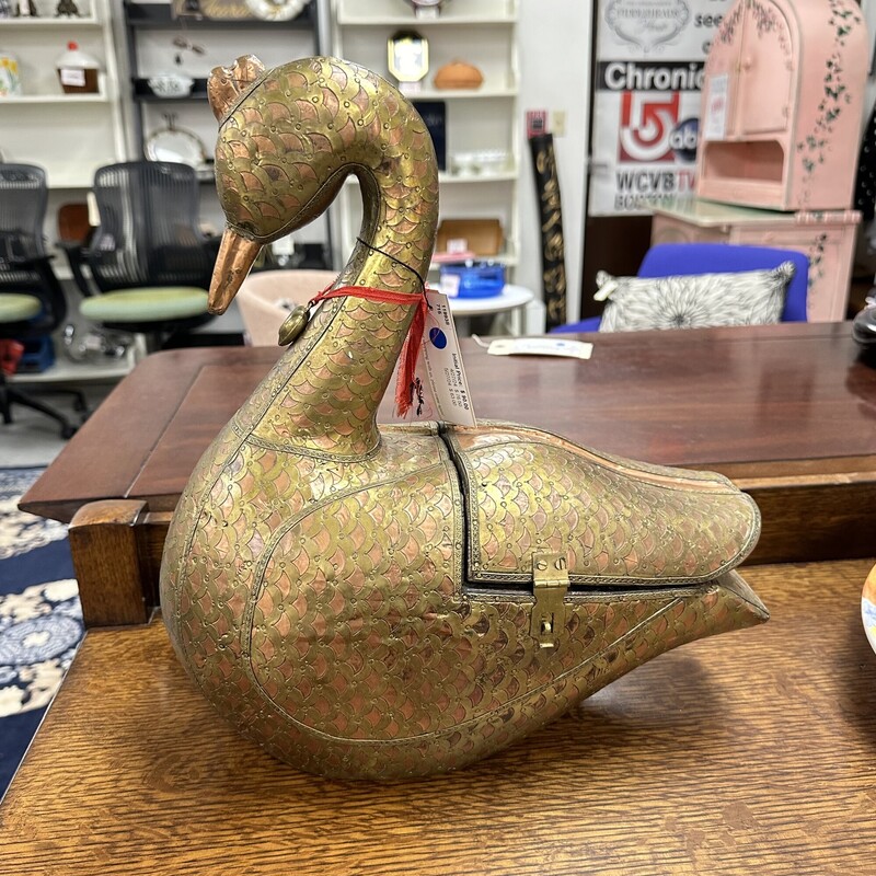 Vintage Metalwork Goose Box, Copper & Brass
Size: 15H