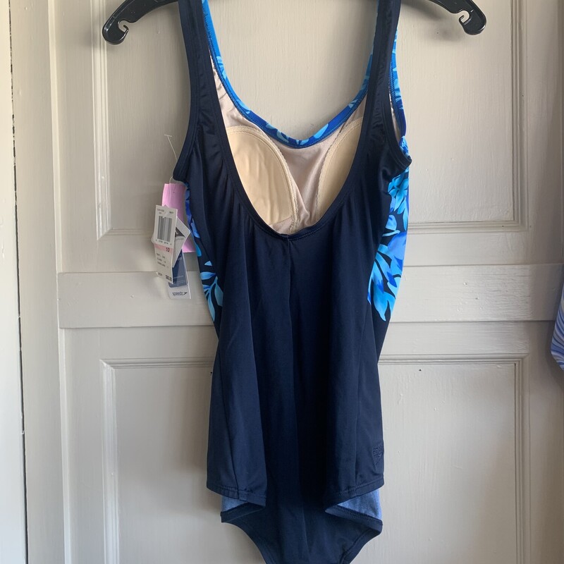 New Speedo Swimsuit, Blueflow, Size: 10
All Sales are final.
Pick up in store within 7 days of purchase or have it
shipped.


Thanks for Shopping With Us:)