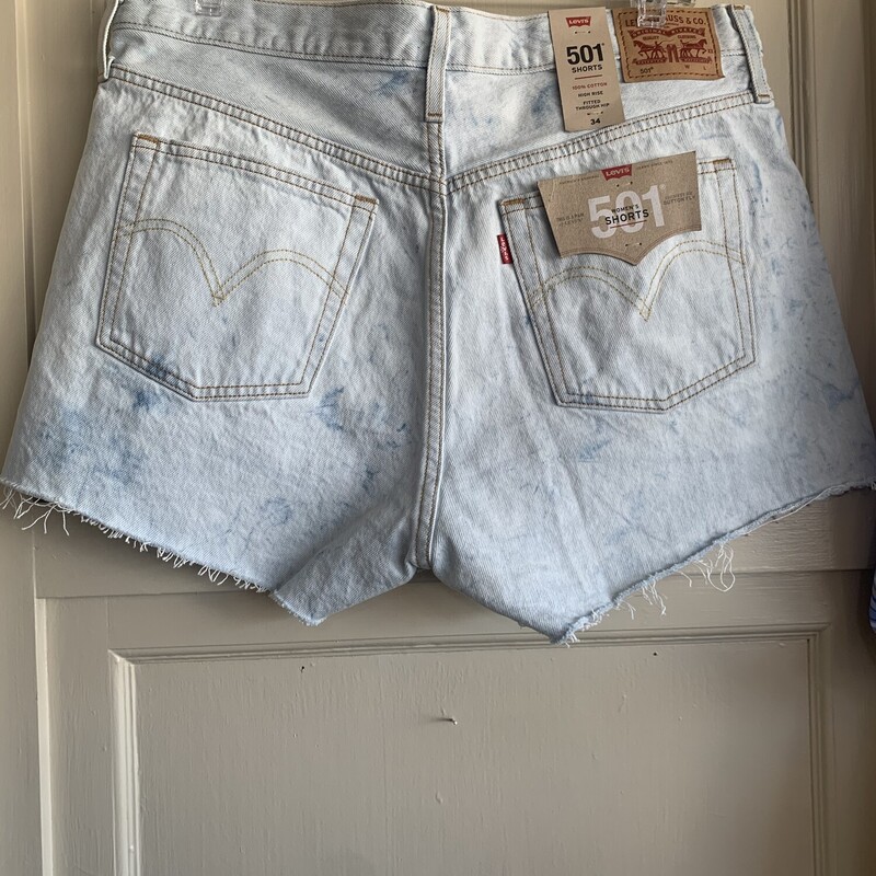 New With Tags LEVI 501 Sh, Blue, Size: 34<br />
All Sales are final.<br />
Pick up in store within 7 days of purchase or have it<br />
shipped.<br />
<br />
<br />
Thanks for Shopping With Us:)