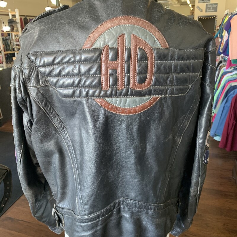 Harley Davidson  Bomber W, Blk/orn, Size: Lg/XL<br />
All Sales are final.<br />
Pick up in store within 7 days of purchase or have it<br />
shipped.<br />
<br />
<br />
Thanks for Shopping With Us:)