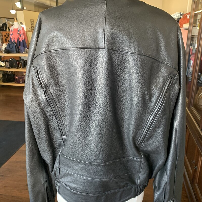 Vint Harley Davidson Leat, Black, Size: L<br />
All Sales are final.<br />
Pick up in store within 7 days of purchase or have it<br />
shipped.<br />
<br />
<br />
Thanks for Shopping With Us:)