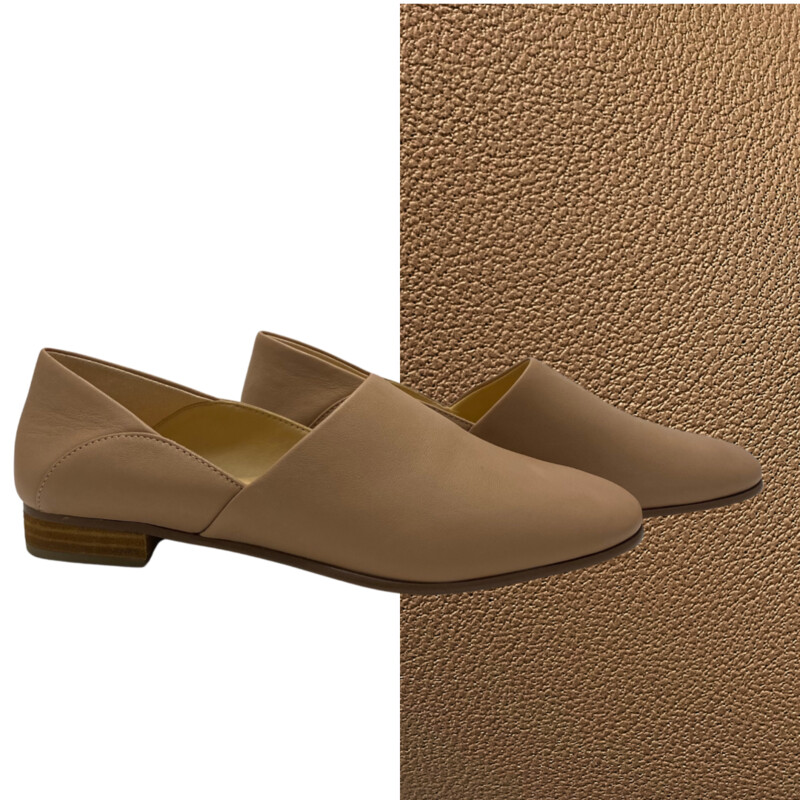 New Clarks Pure Tone Slip On Loafer<br />
Leather<br />
Color: Nude<br />
Size: 10