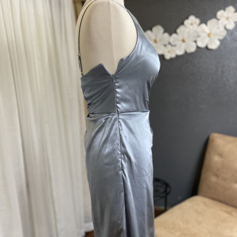 Galina Over the Shoulder Long Dress, Blue, Size: 4<br />
<br />
Beautiful  Dress for Prom or any Formal!<br />
All Sales Are Final. No Returns.<br />
Pick Up In Store Within 7 Days Of Purchase<br />
Or<br />
Have It Shipped<br />
<br />
Thank You For Shopping With Us  :-)