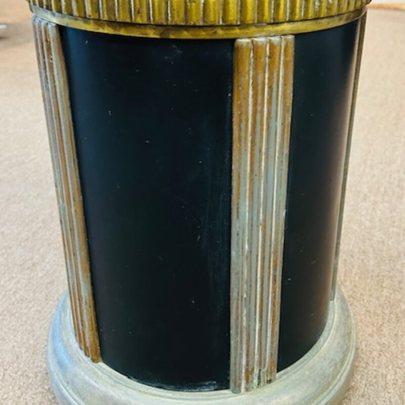 Ornate Metal Column Planter
Black Gold Silver Size: 12.5 x 16H
Can be used as a planter, decor, or cigarette butt holder