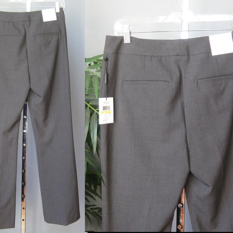 Smart wardrobe staple.<br />
Calvin Klein trousers in gray with a bit of flare.<br />
Size 4<br />
pockets in the front and the back.<br />
unlined<br />
flat measurements:<br />
waist: 15.75<br />
hip: 20<br />
rise: 10.5<br />
inseam: 33<br />
side seam: 42.5<br />
<br />
brand new with tags.<br />
thanks for looking!<br />
#70702