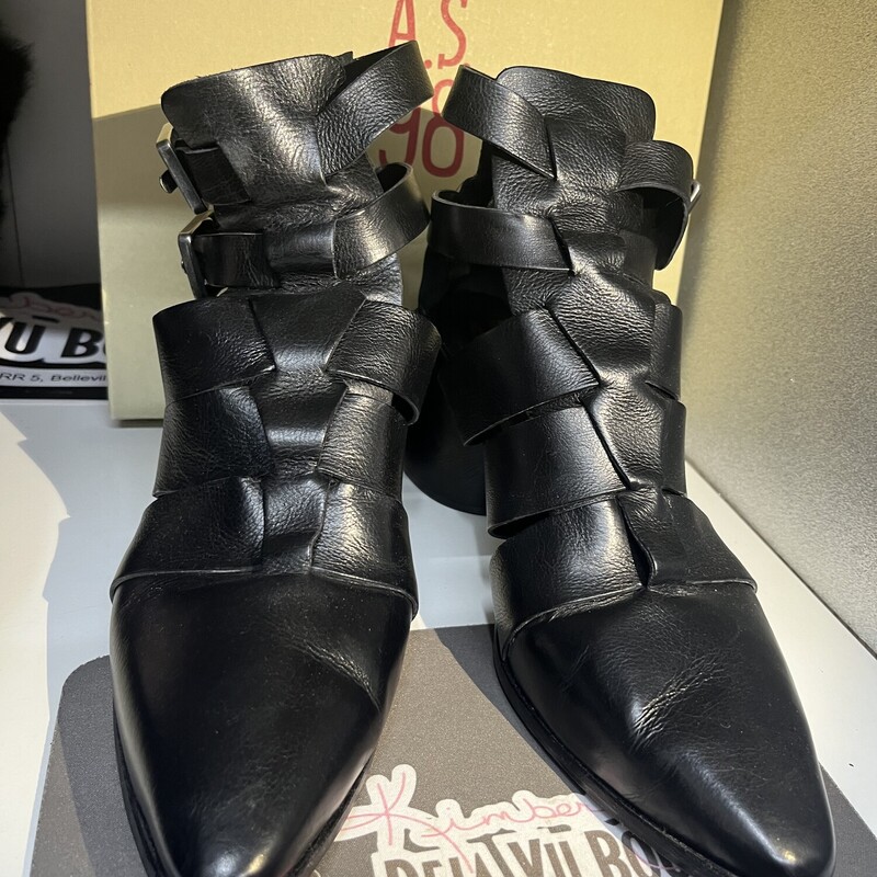 Worn ONCE Condition These $420 Leather Sandal Heels in Black, Size: 40 (9) come with box, fabric insert & papers explaining the process of building these exquisite shoes.