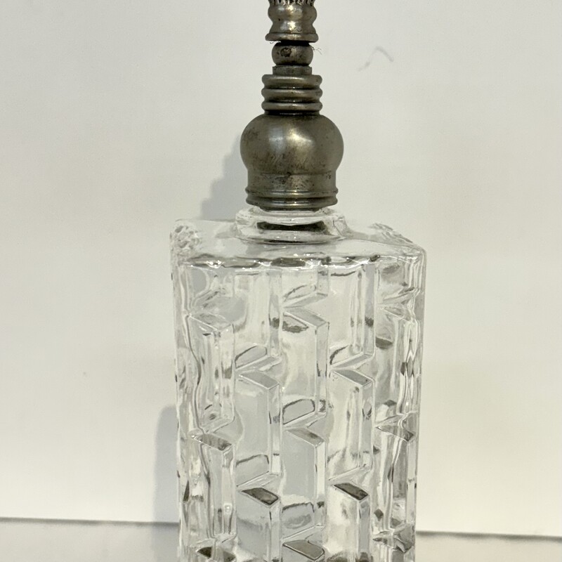 Vintage Pewter Perfume Bottle
Clear Silver
Size: 3 x 8H