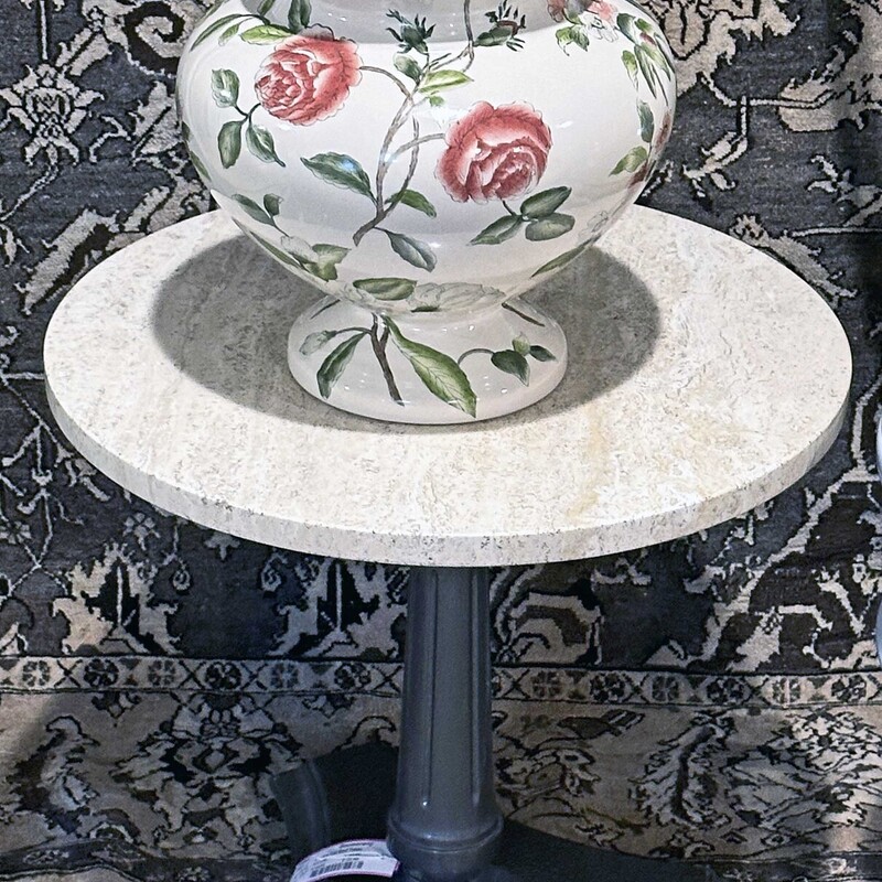 Marble Top End Table
18 In Round x 17 In Tall.
