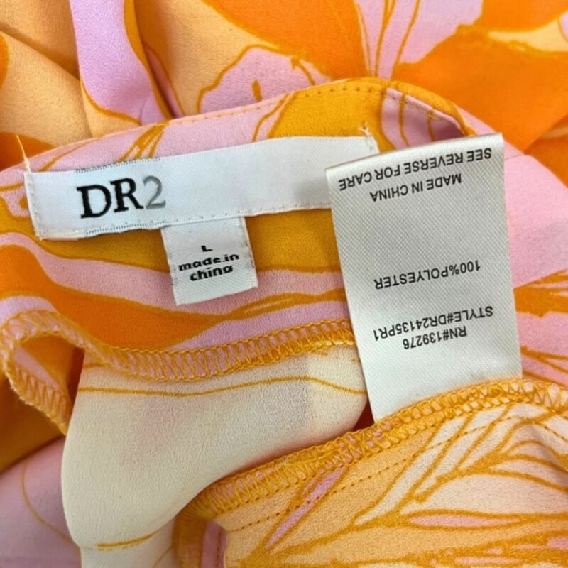 DR2 Short Sleeve Blouse<br />
Gorgeous Floral Print<br />
Lilac and Orange<br />
Size: Large