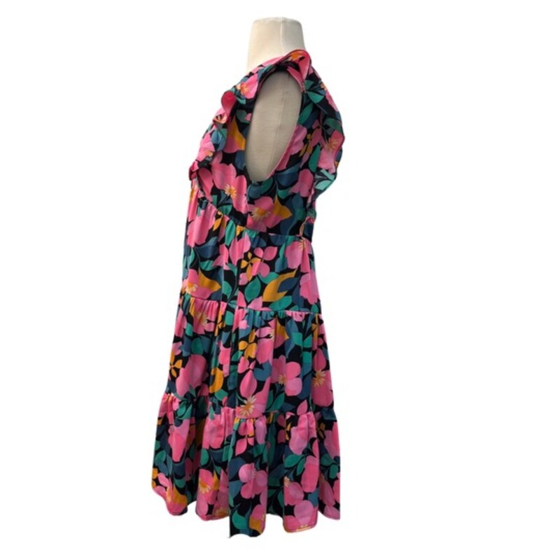 Ee Some SS Tiered Dress
Floral Print
Colors:  Ocean, Green, Pink, and Orange
Size: Small