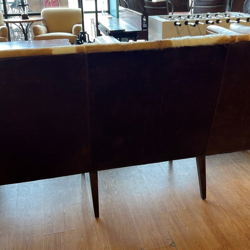 Banquette Dining/Entry, Cowhide, Leather<br />
96in long x 36in deep x 46in tall