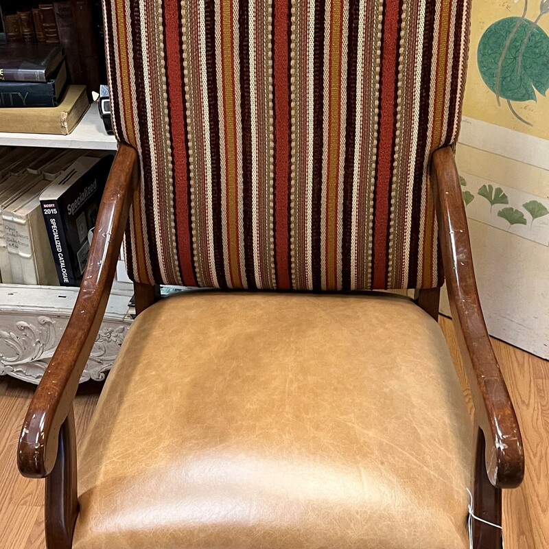 Traditional Arm Chair
