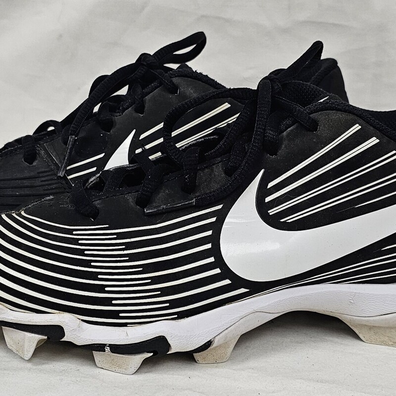 Pre-owned Nike Softball Cleats Size: 7