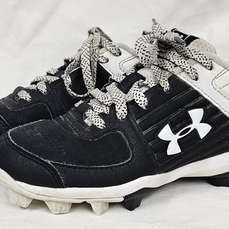 Under Armour Lead Off