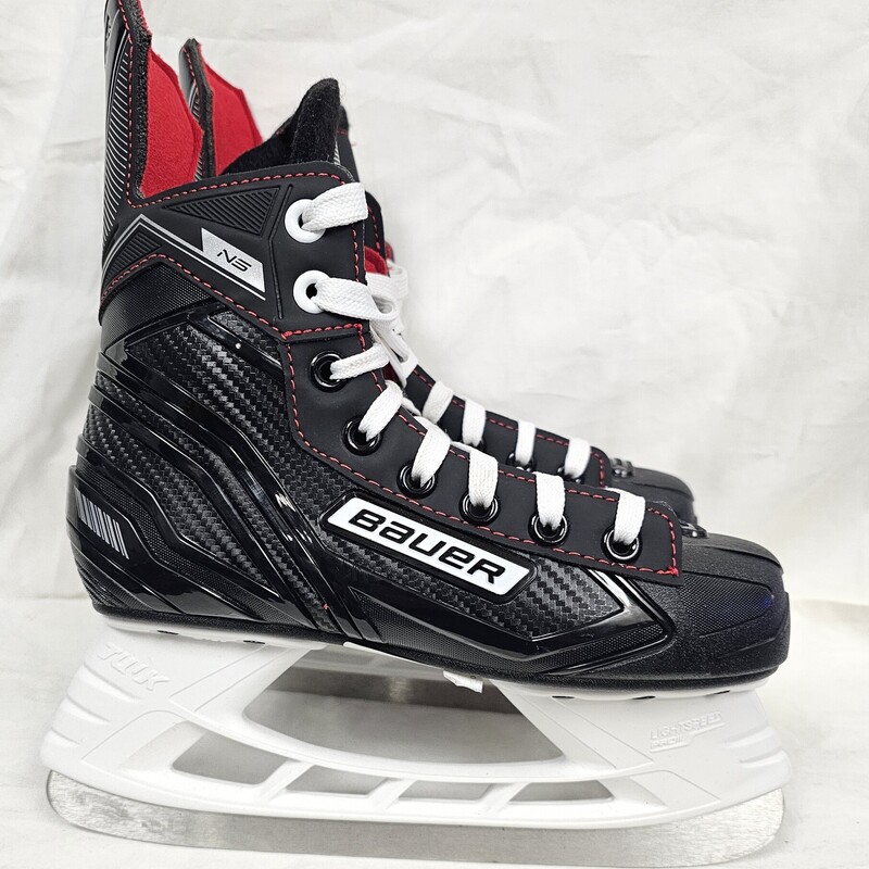 Like New Bauer NS Junior Hockey Skates, Size: 2