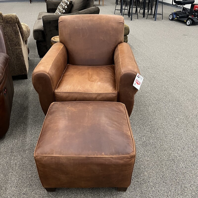 Leathergroup Chair/Ottoman