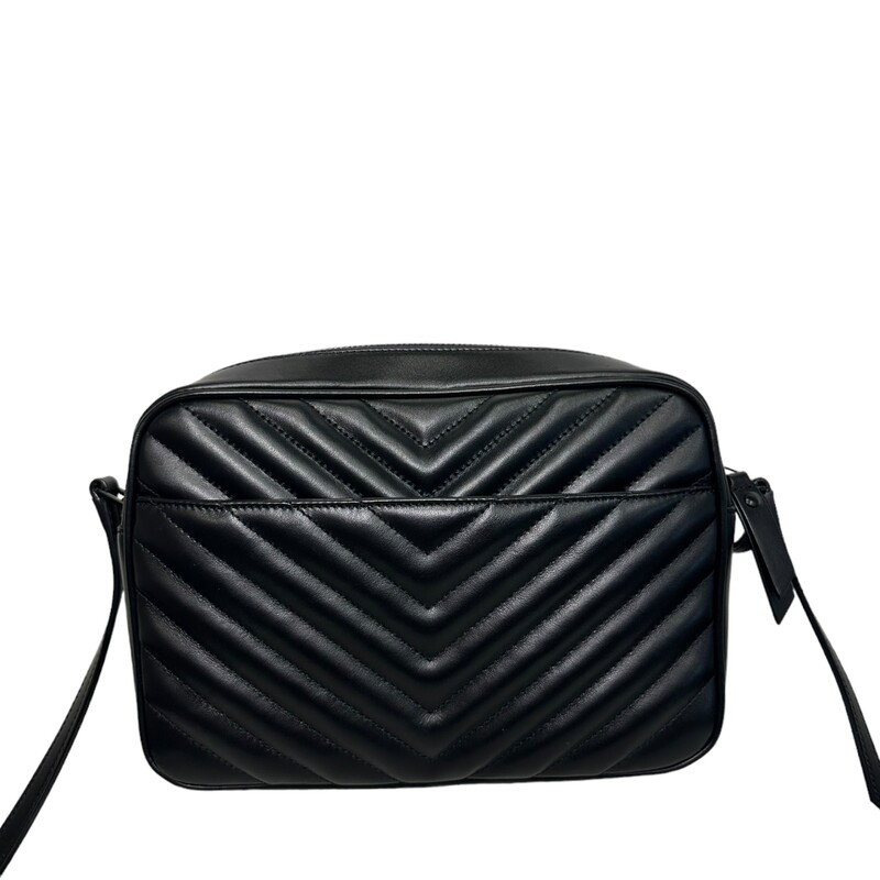 Saint Laurent<br />
LOU CAMERA BAG IN QUILTED LEATHER<br />
GROSGRAIN LINING<br />
 MATTE BLACK METAL HARDWARE<br />
 ZIP CLOSURE<br />
 EXTERIOR: ONE FLAT POCKET AT THE BACK<br />
 ONE FLAT INTERIOR POCKET<br />
 SHOULDER STRAP DROP: 22.8 INCHES<br />
 CALFSKIN LEATHER<br />
 STYLE ID 761554DV7081000<br />
 MADE IN ITALY<br />
<br />
 DIMENSIONS:  9 X 6.2 X 2.3 INCHES
