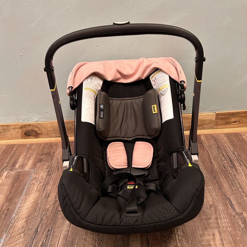 Doona Stroller Set
Comes with the following...
-Doona  Padded Travel Bag retail $110
-Doona Head Support retail $30
-Doona Infant Insert retail $30
-Doona stroller &
-Doona car seat protector $550 ex 2027
-Doona extra shoulder cusions
- LiuLiuBY winter cover $45
-bonus car seat insert  for  5 to 20 lbs baby $20
Retail $785
EX 7/19/2027