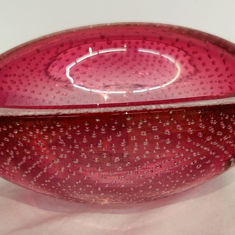 Murano Glass Bubbles Ashtray
Pink
Size: 7x2.5H
