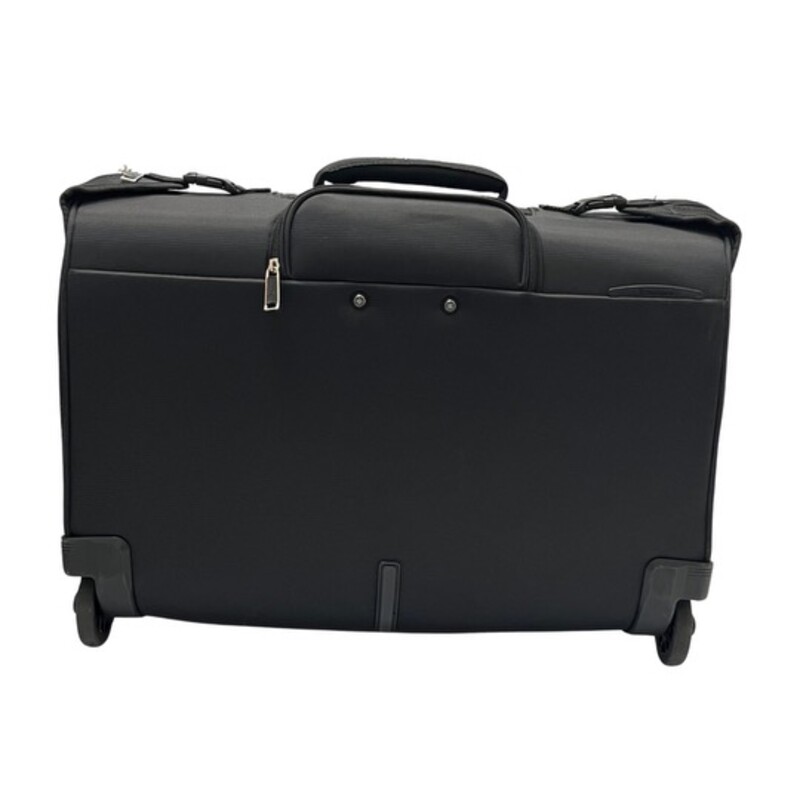 Travelpro Maxlite 5 Softside Lightweight Carry-On Rolling Garment Bag<br />
2 Wheel Rolling Garment Bag<br />
Ultra-lightweight carry-on garment bag<br />
Lay-flat design keeps dresses, suits and other clothes wrinkle-free during travel<br />
Polyester fabric with stain-resistant, water-repellant duraguard coating and ergonomic, high-tensile-strength zipper pulls provide lasting durability<br />
Dual-hanging feature allows easy access to contents, eliminating the need to unpack.<br />
Rear strap allows secure, hands-free stacking, while top carry handle and removable padded shoulder strap provide carrying options.<br />
Front flap, roomy interior and built-in pockets keep contents organized and accessible