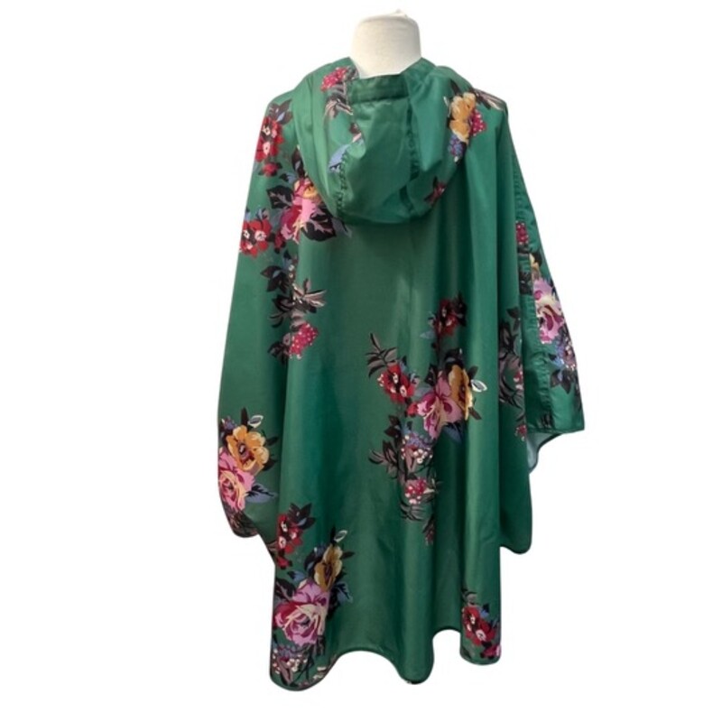 Joules Milport Poncho<br />
Hooded with Pocket<br />
Great Floral Design<br />
Colors: Green with A Burst of Other Colors<br />
One Size