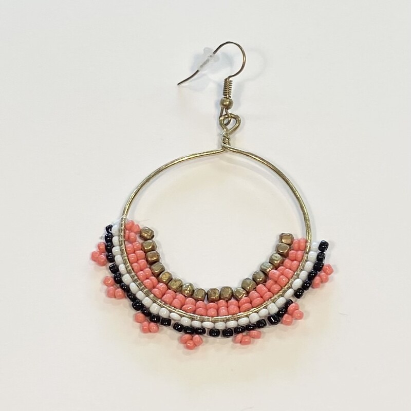 Gd/b/w/coral Bead Earring<br />
Gd/b/w/c<br />
Size: Earrings