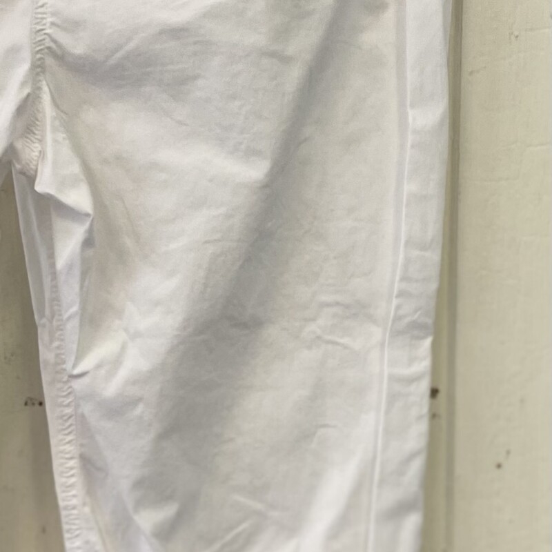 White Crop Pants<br />
White<br />
Size: 14