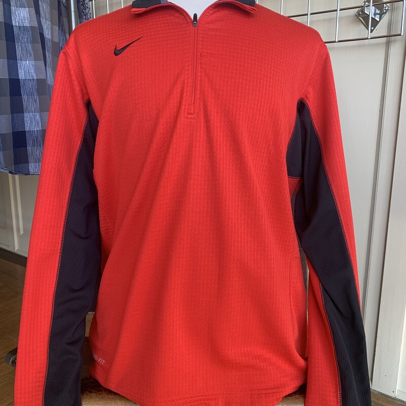 Nike1/4ZipSweatshirt, Red, Size: LargeAll Sales are Final
No Returns

Pick up in store within 7 days of purchase
OR
Have It Shipped
Thank You For Shopping With Us:-)