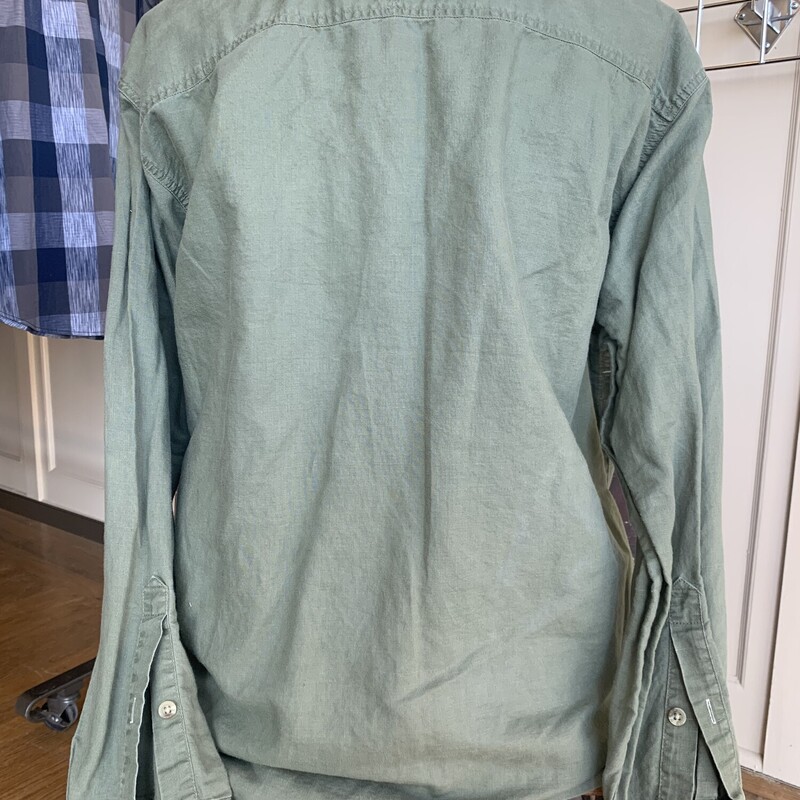 Columbia LS BD, Green, Size: XL<br />
All Sales are Final<br />
No Returns<br />
<br />
Pick up in store within 7 days of purchase<br />
OR<br />
Have It Shipped<br />
Thank You For Shopping With Us:-)