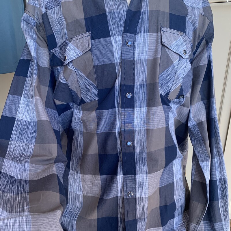 Coastal SnapLS Buttondown, BluPlaid, Size: 2XLAll Sale Are Final<br />
No Returns<br />
<br />
Pick Up In Store<br />
OR<br />
Have It Shipped<br />
<br />
Thanks For Shopping With Us;-)